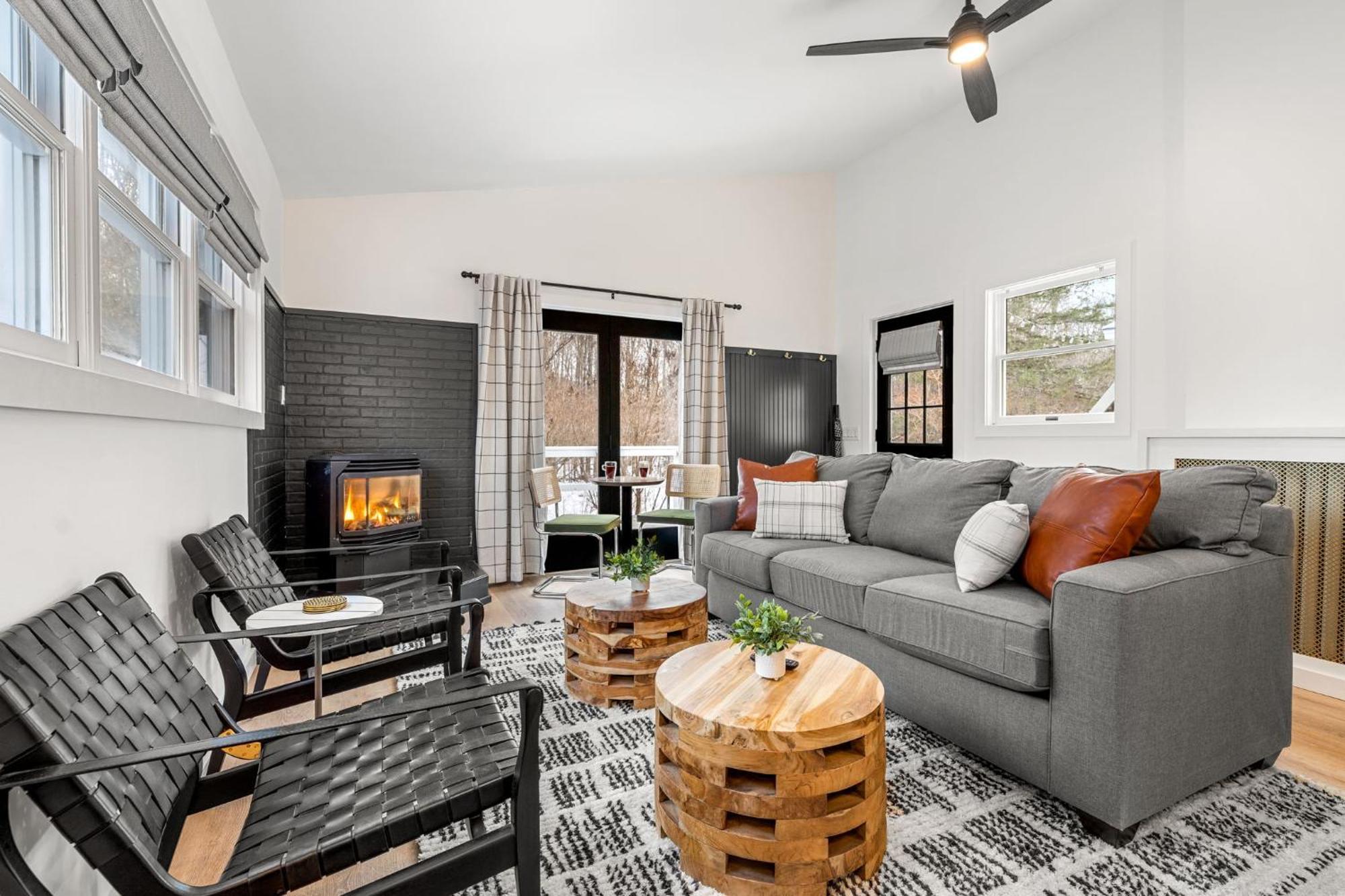 Launchpoint Lodge Lincoln Ngoại thất bức ảnh